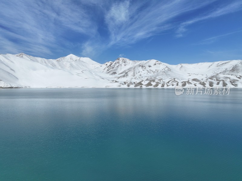 新疆帕米尔高原昆仑雪山白沙湖航拍