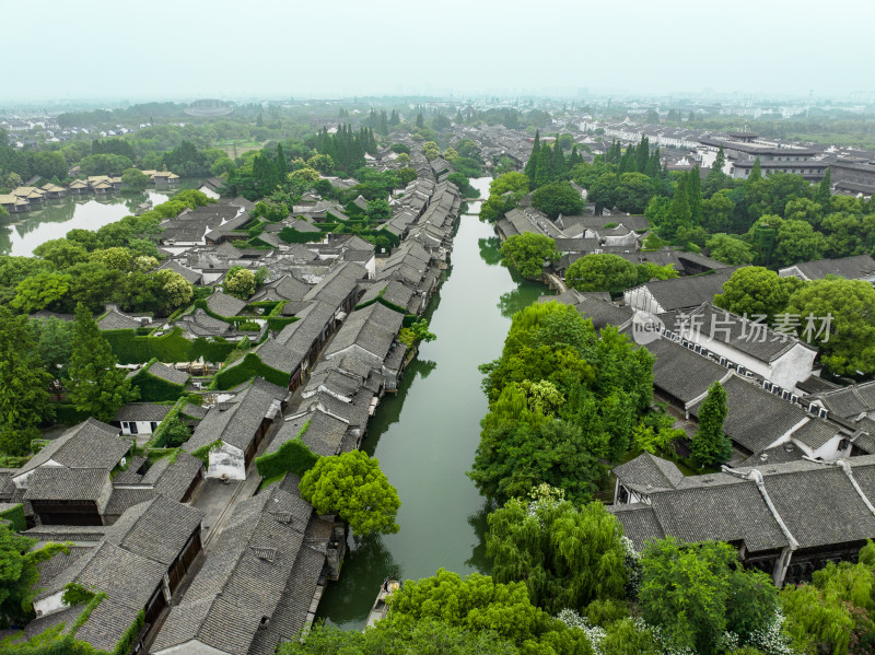 航拍江南水乡古镇乌镇全景