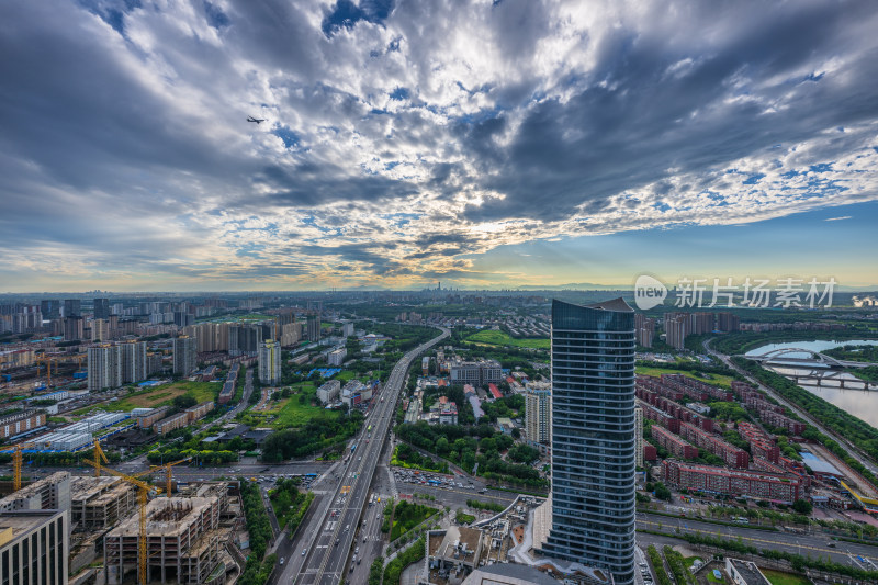 从通州之巅远洋乐堤港眺望北京城市全景日景