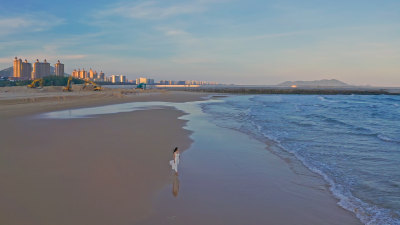 海南海岸线夕阳航拍