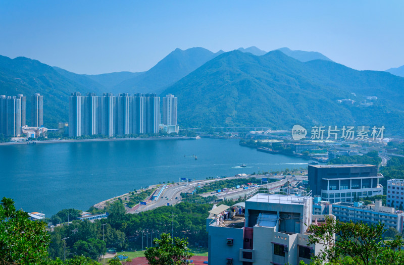香港中文大学教学楼与滨海海景豪宅