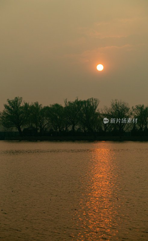 北京颐和园昆明湖日落