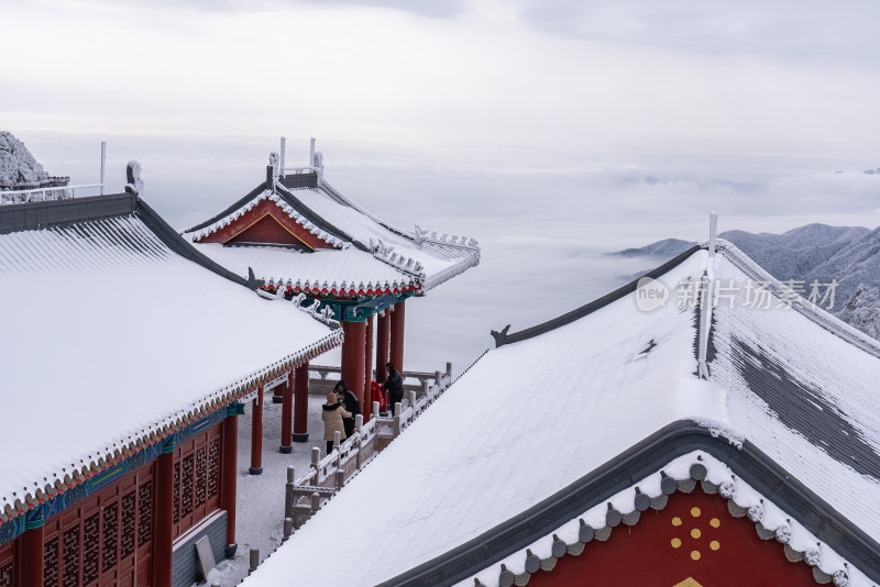 河南老君山冬季大雪古建筑航拍