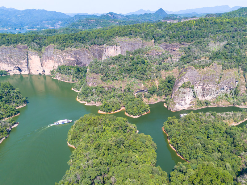 福建泰宁大金湖丹霞地貌航拍图