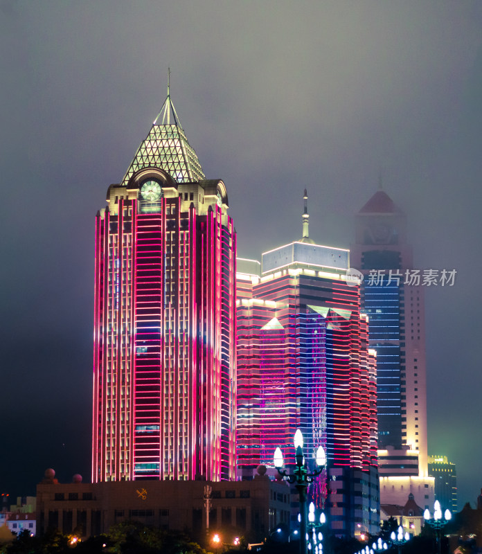 青岛栈桥城市夜景