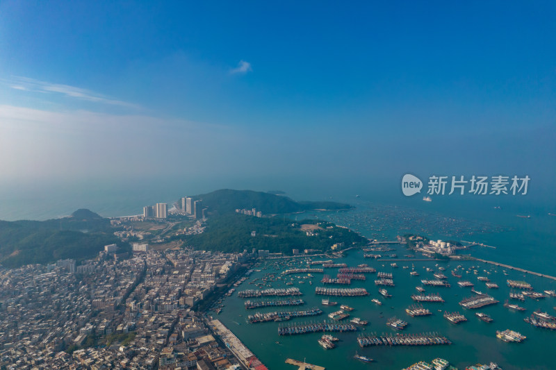 广东阳江海陵岛景区航拍渔船