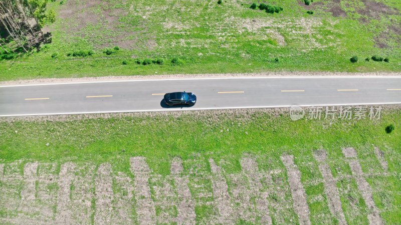 新疆伊犁那拉提草原公路航拍