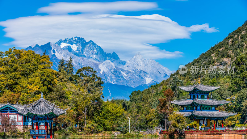 丽江古城黑龙潭景