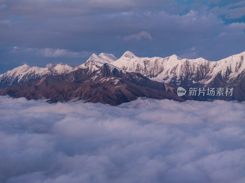 四川甘孜州子梅垭口云海贡嘎雪山高空航拍