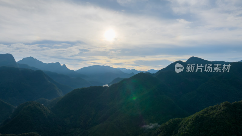 黄昏时分的中国福建武夷山