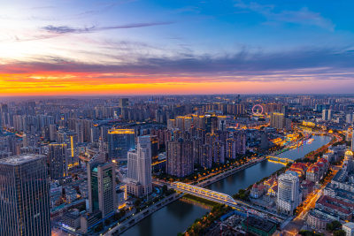 天津海河沿岸夕阳夜景