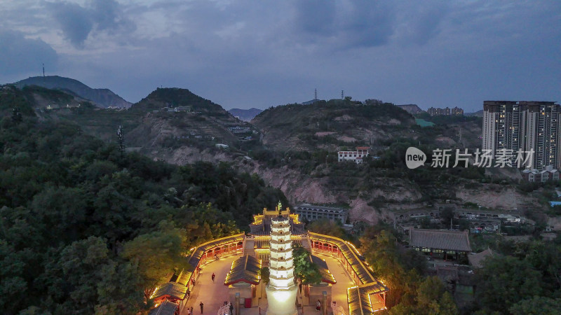 甘肃兰州白塔山公园兰州白塔寺夜景航拍