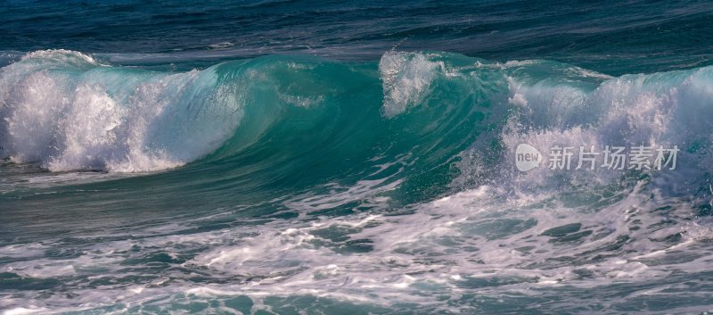 大海浪花巨浪浪潮汹涌海浪波涛汹涌