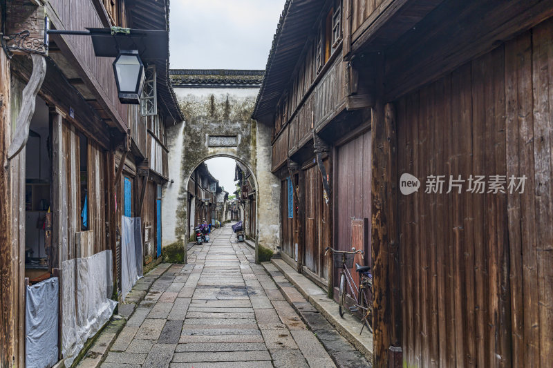 乌镇东栅古街道建筑风光