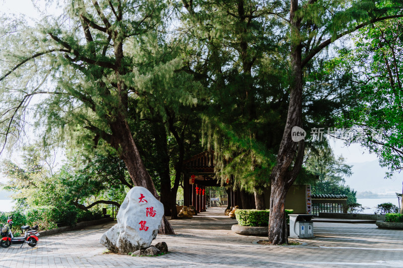 肇庆七星岩牌坊公园