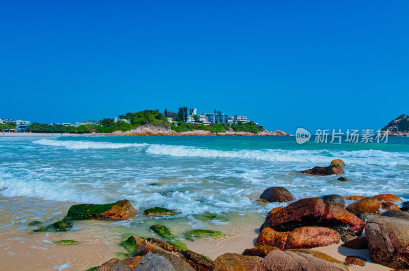 香港石澳旅游区滨海海景沙滩礁石海浪风景