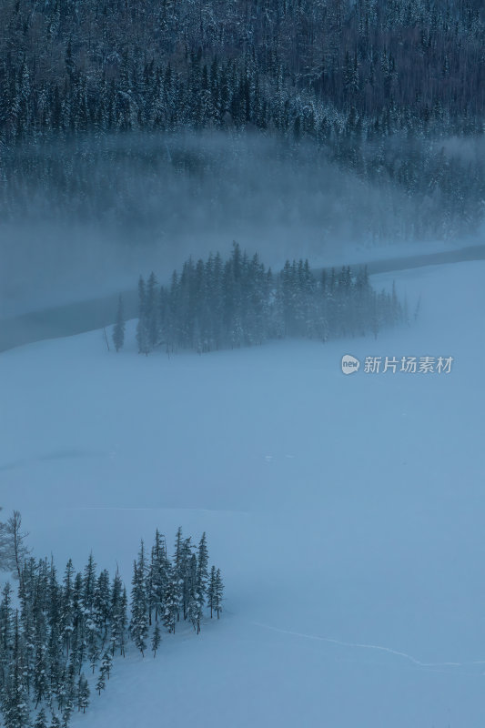 新疆北疆阿勒泰喀纳斯冬季雪景童话世界航拍