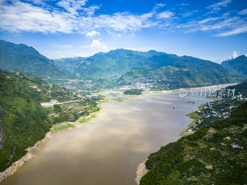 祖国壮丽河山湖北长江三峡牛肝马肺峡