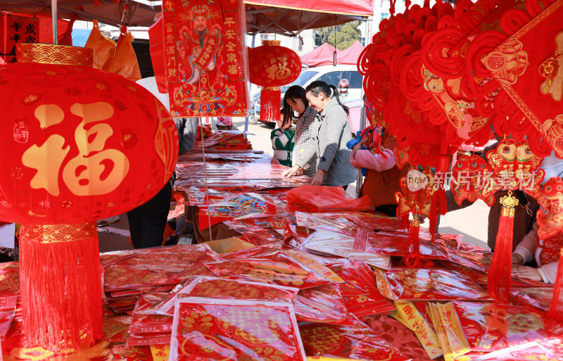 赶大集 购年货 迎新春