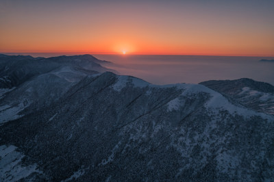 杭州临安清凉峰太子尖雪景日出航拍