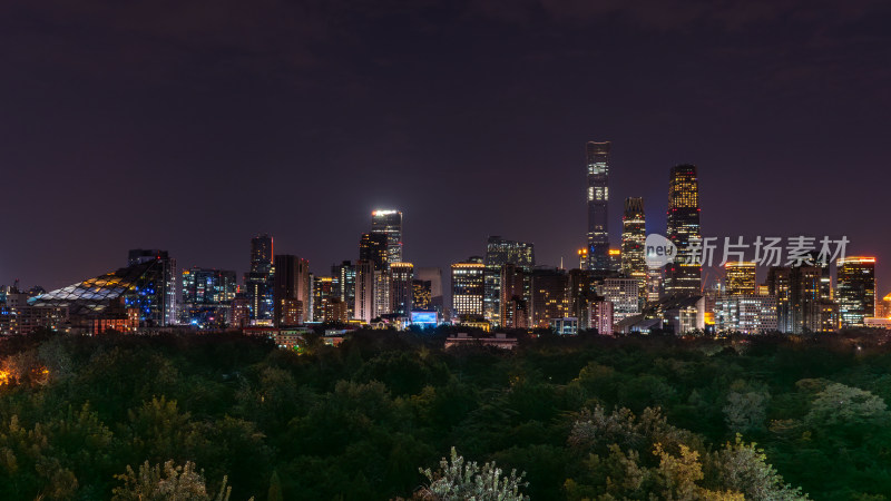 北京夜景下灯火辉煌的城市高楼群