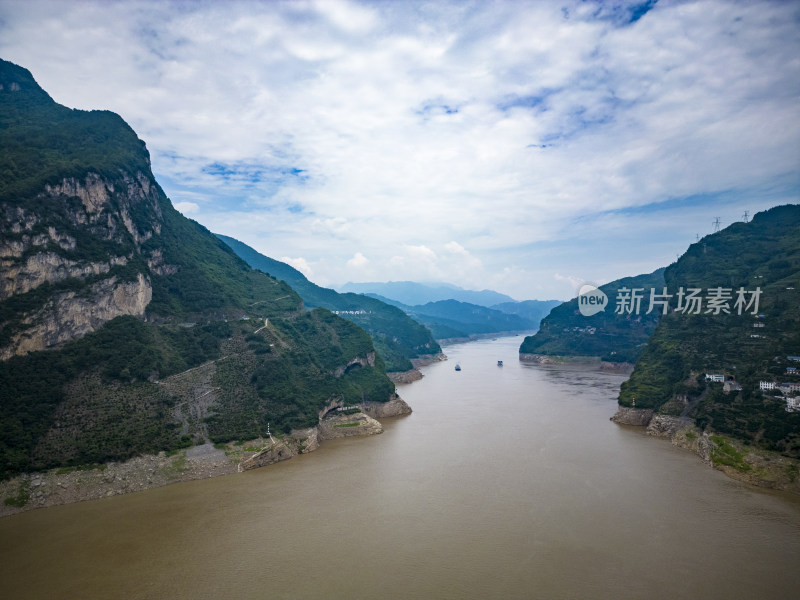 祖国壮丽河山湖北长江三峡牛肝马肺峡