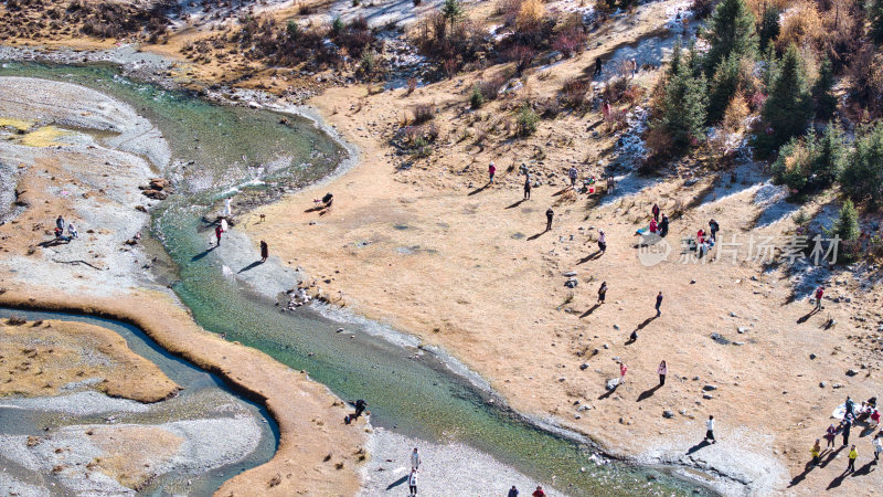 四川西部阿坝理小路的热点大二普营地