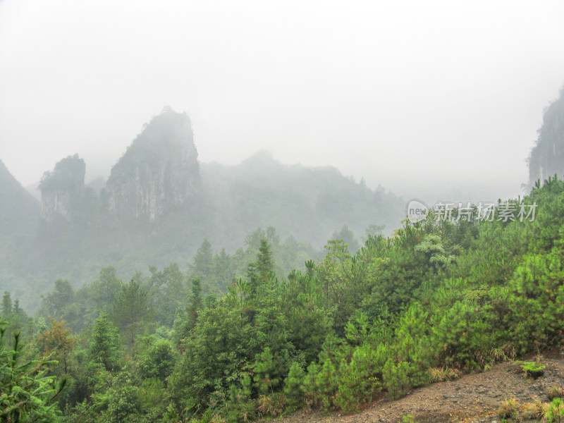 2012年贵州境内自驾小路沿途自然风光