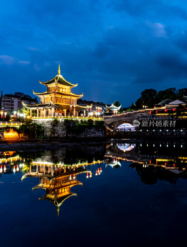 贵州贵阳文昌阁甲秀楼南明河城市建筑夜景