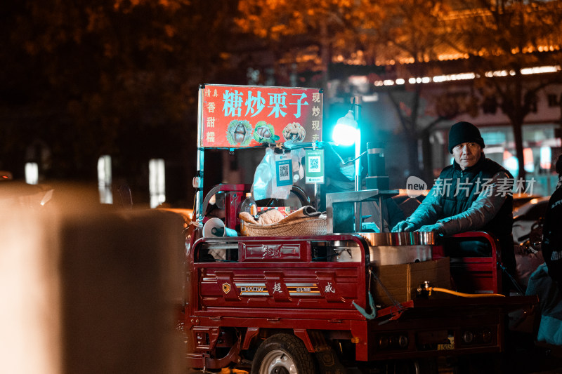 夜市小吃美食人群叫卖