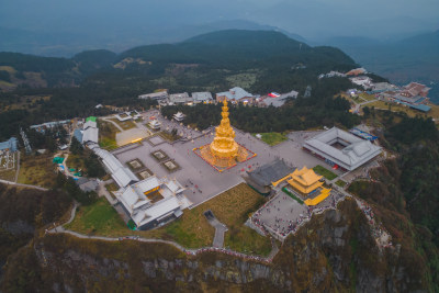 峨眉山金顶航拍