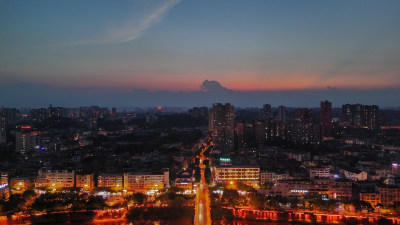 航拍四川乐山夜景摄影图