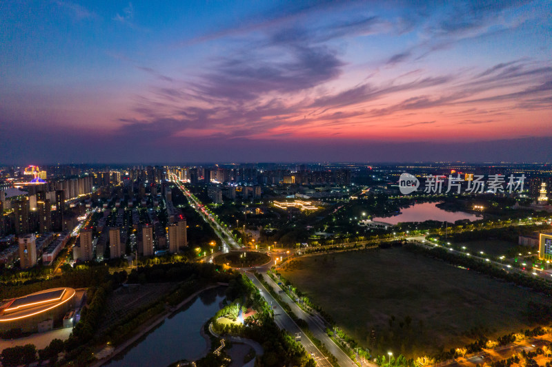 河南周口行政中心市政府周边夜景