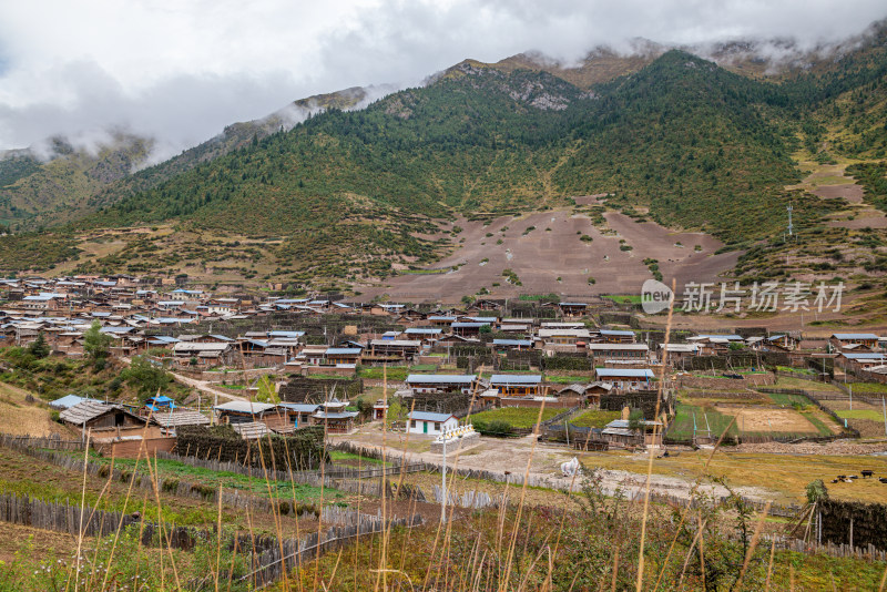 高原上的村庄