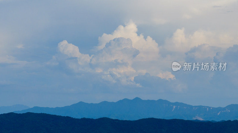 中国福建武夷山黄昏蓝调风景