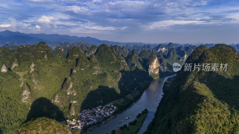 广西省桂林市喀斯特地貌山水风景