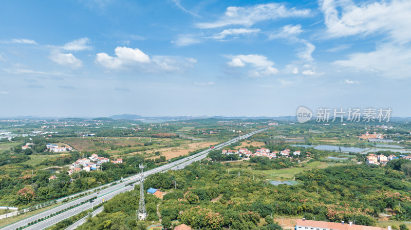 湖北省武汉市江夏区武深高速鲁湖路段