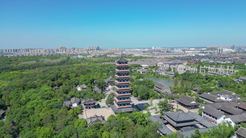 航拍江苏扬州瘦西湖景区大明寺