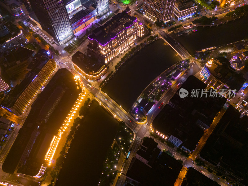 俯瞰上海苏州河边街景