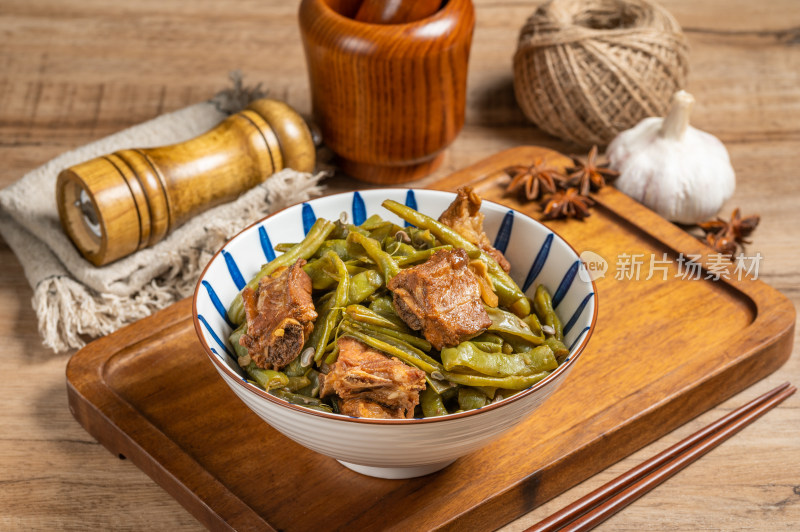 美味家常菜豆角炖排骨