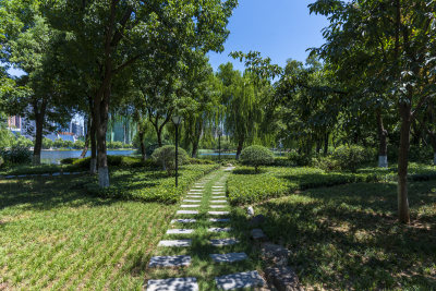 武汉武昌区内沙湖公园风景