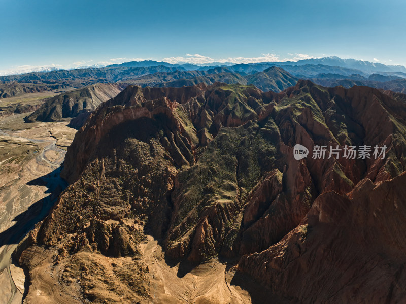 新疆百里丹霞风景区