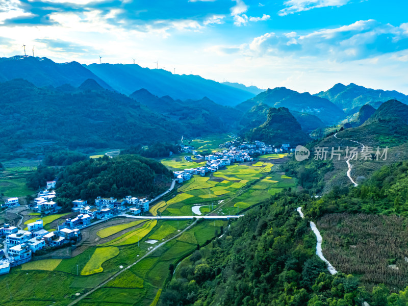 绿色能源风能发电喀斯特地貌