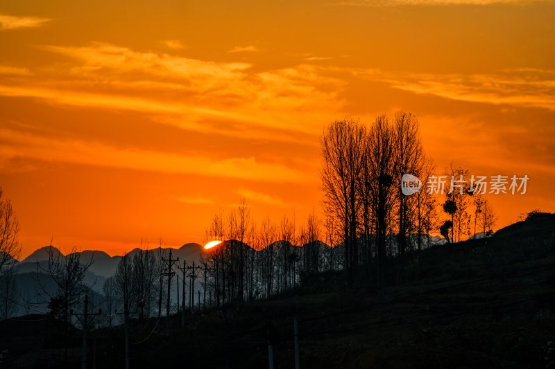 重庆酉阳：雾景烟花拍摄花絮