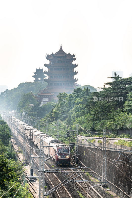 湖北武汉武昌京广铁路黄鹤楼白云阁