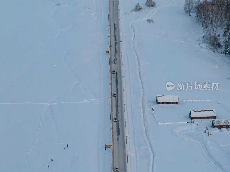 新疆北疆阿勒泰禾木冬季雪景童话世界航拍