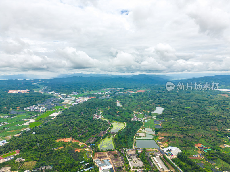 航拍云南乡村田园风光