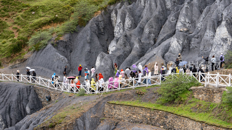 四川西部甘孜墨石公园景区及游客