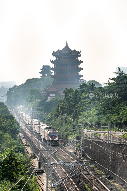 湖北武汉武昌京广铁路黄鹤楼白云阁