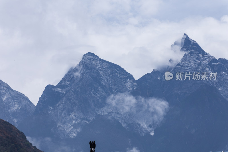 丽江虎跳峡高路徒步线